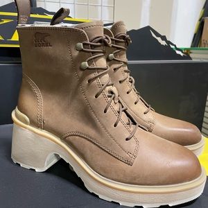 Brand new in box Sorel hi-line lace boot